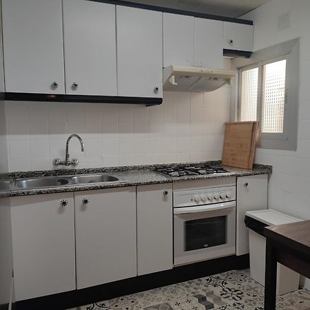Feel Welcome Barcelona Apartment Cornellà de Llobregat Exterior photo